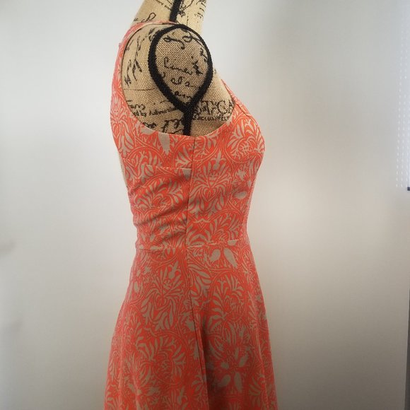 Classic Cut Out Sleeveless Summer Dress - Picture 4 of 8